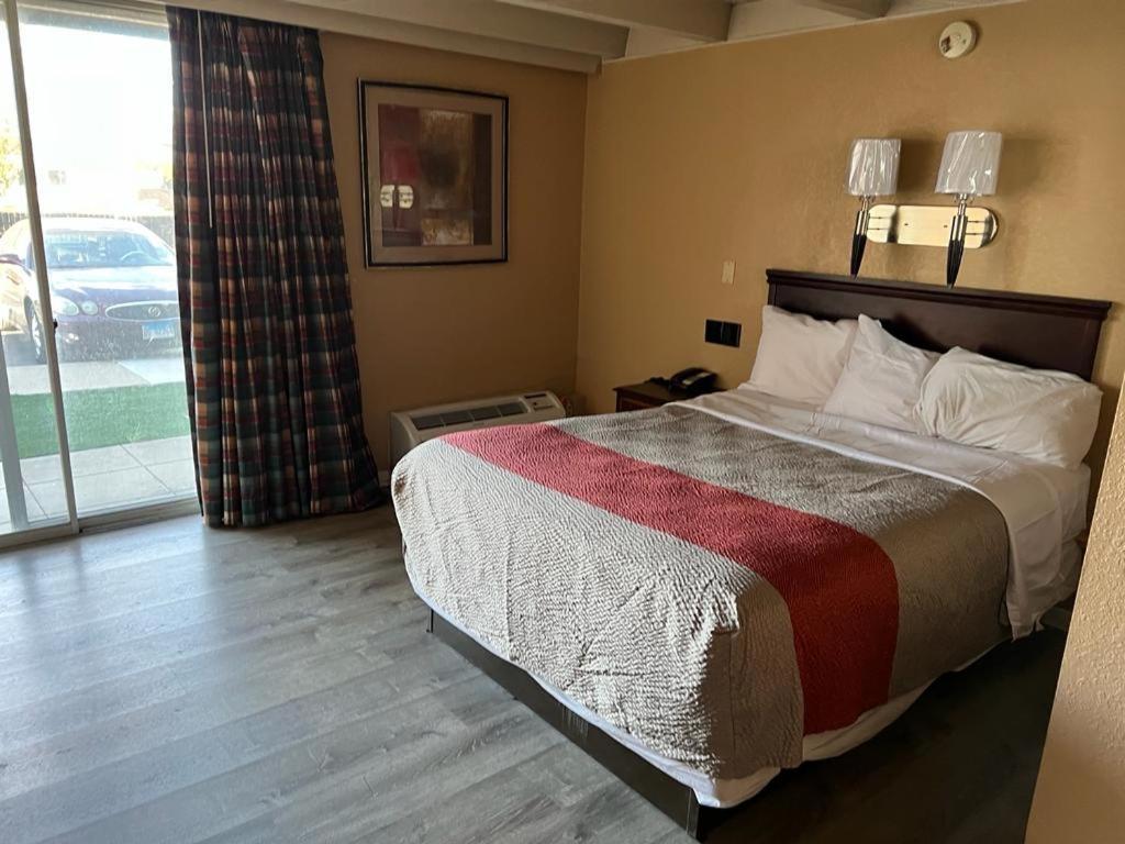 Hotel Weston Rfd Rockford Exteriör bild